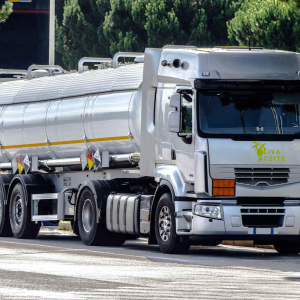 camion aceite de oliva